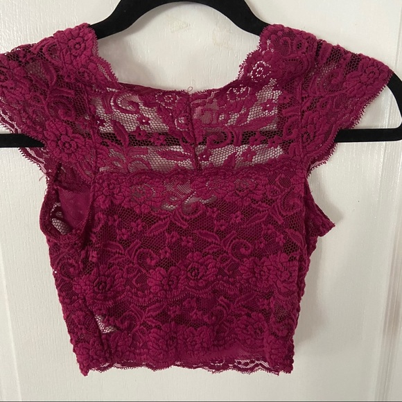 Fuchsia Lace cropped top from Garage - Picture 4 of 4